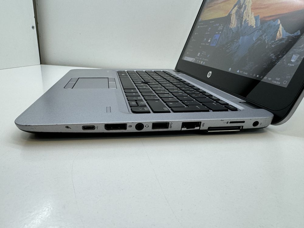 HP EliteBook 820 G3 - i5-6300U/8GB DDR4/128SSD/12.5" IPS FullHD Touch/