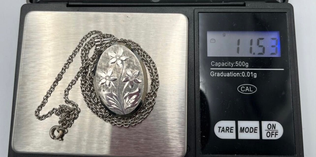 Medalhão antigo Georg Jensen em prata