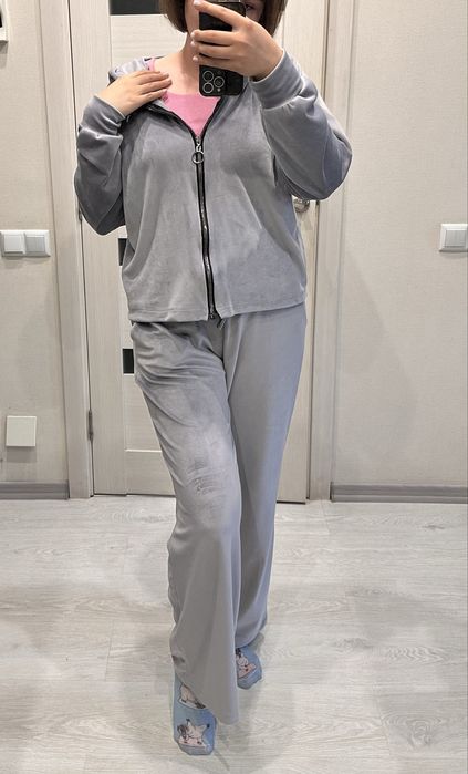 Костюм жіночий плюшевий велюровий сірий спортивний