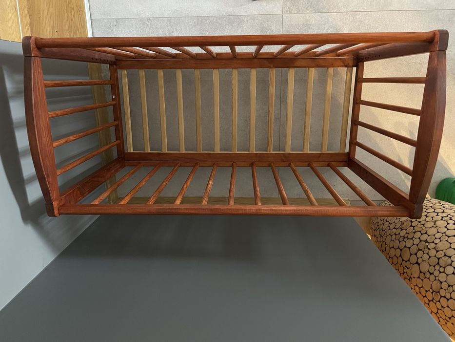 Łóżeczko drewniane  małe w bdb stanie!