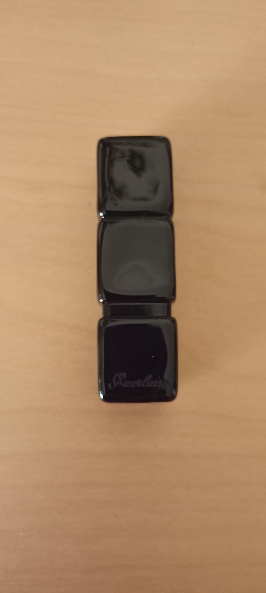 Batom Guerlain Kiss Kiss