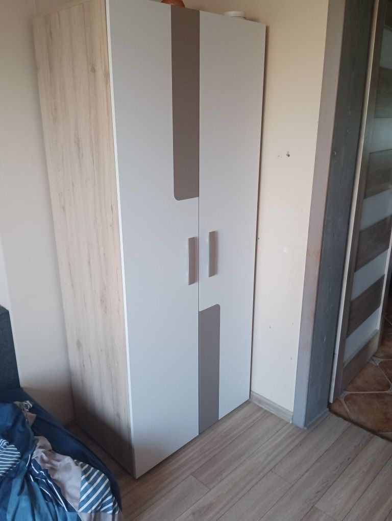 Meble dziecięce  plus łóżko