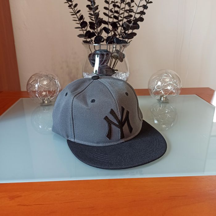 Kaszkietówka czapka z daszkiem męska rozmiar uniwersalny regulowana