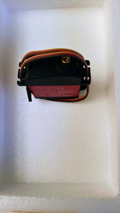 Serwo cyfrowe DROYUKE 25 kg 180° – NOWE, metalowe przekładnie