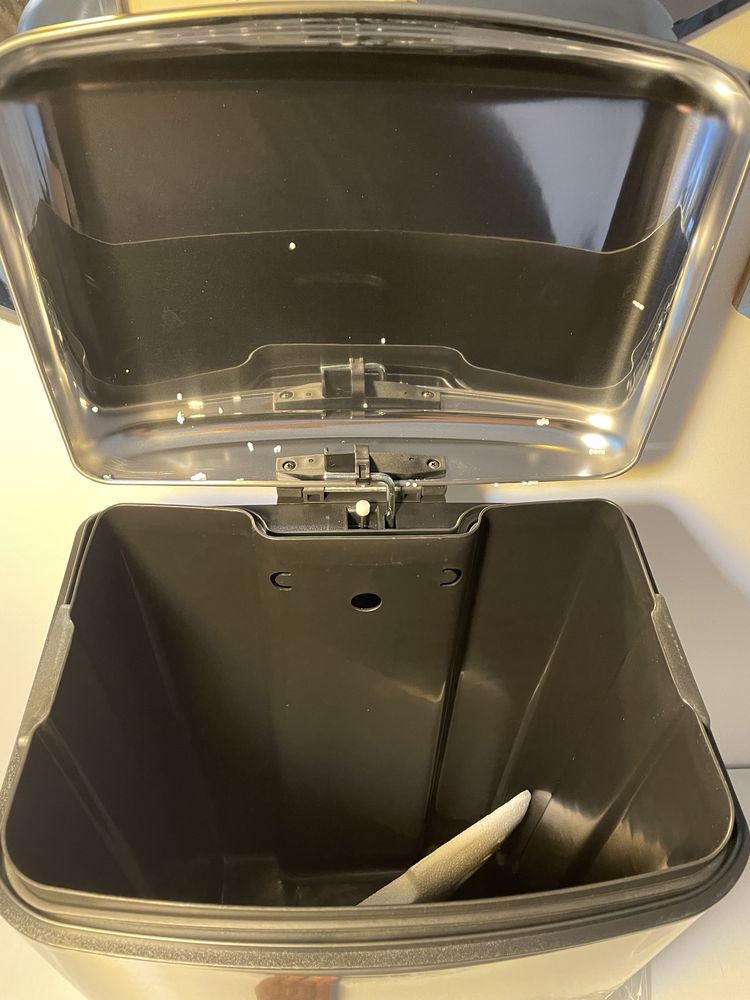 Kosz na śmieci metalowy INOX z cichym domkiem 40L