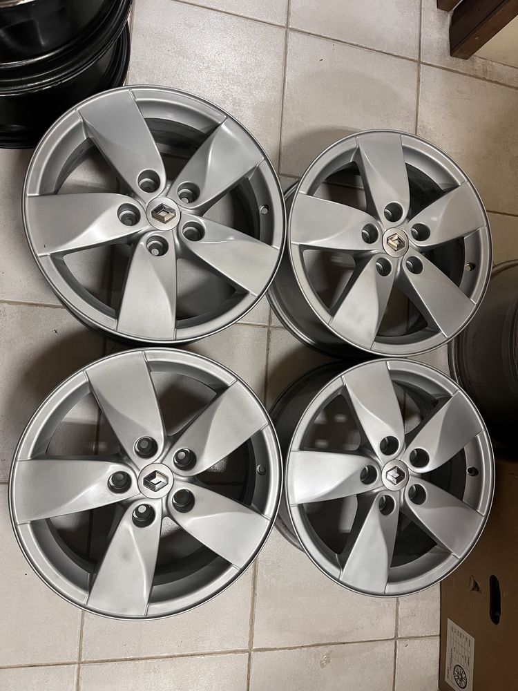 Jantes 16” 5x114.3 originais Renault Megane Trafic Dacia Nissan