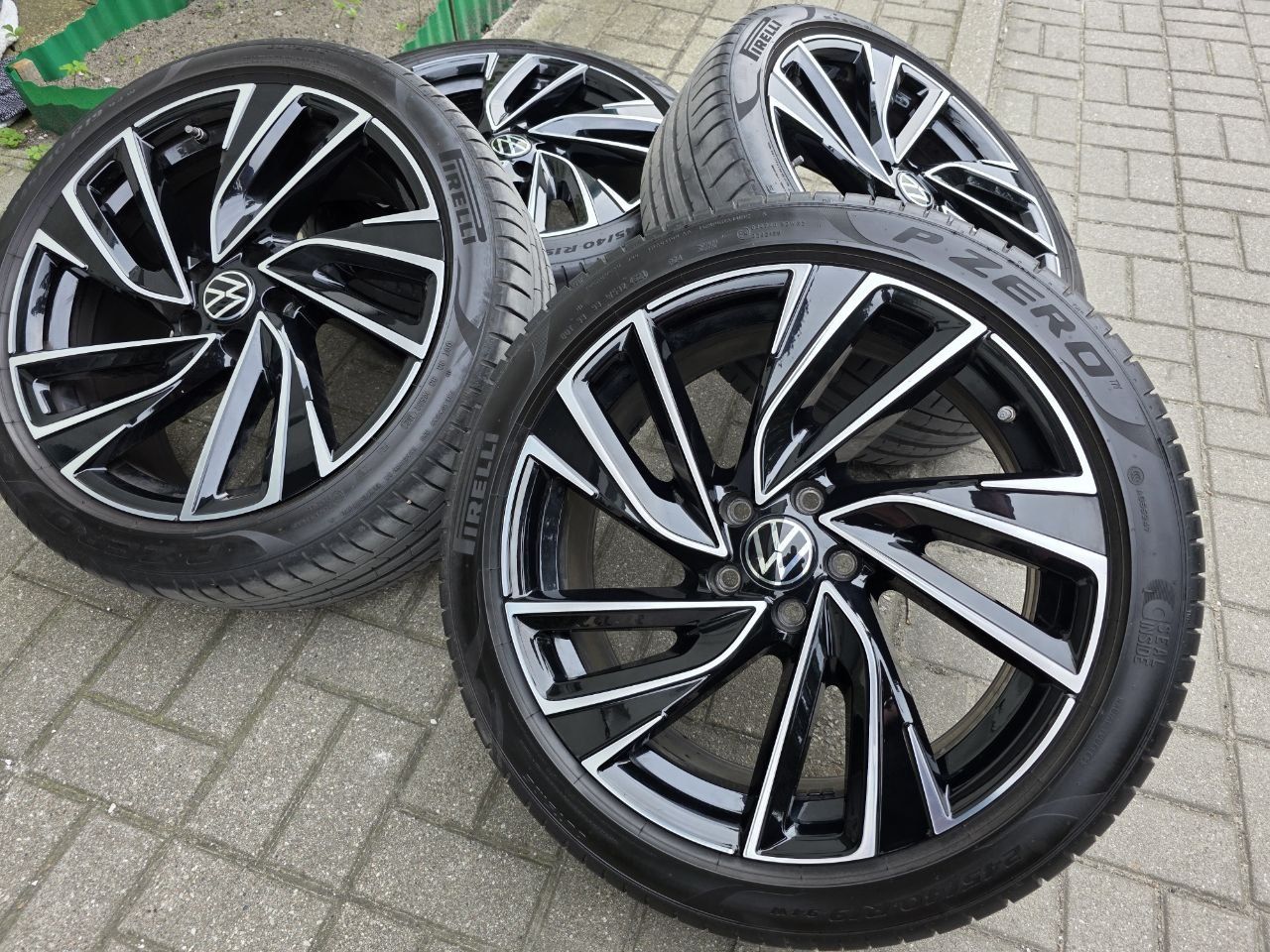 ORYGINALNE koła do
Volkswagen Arteon  R 19