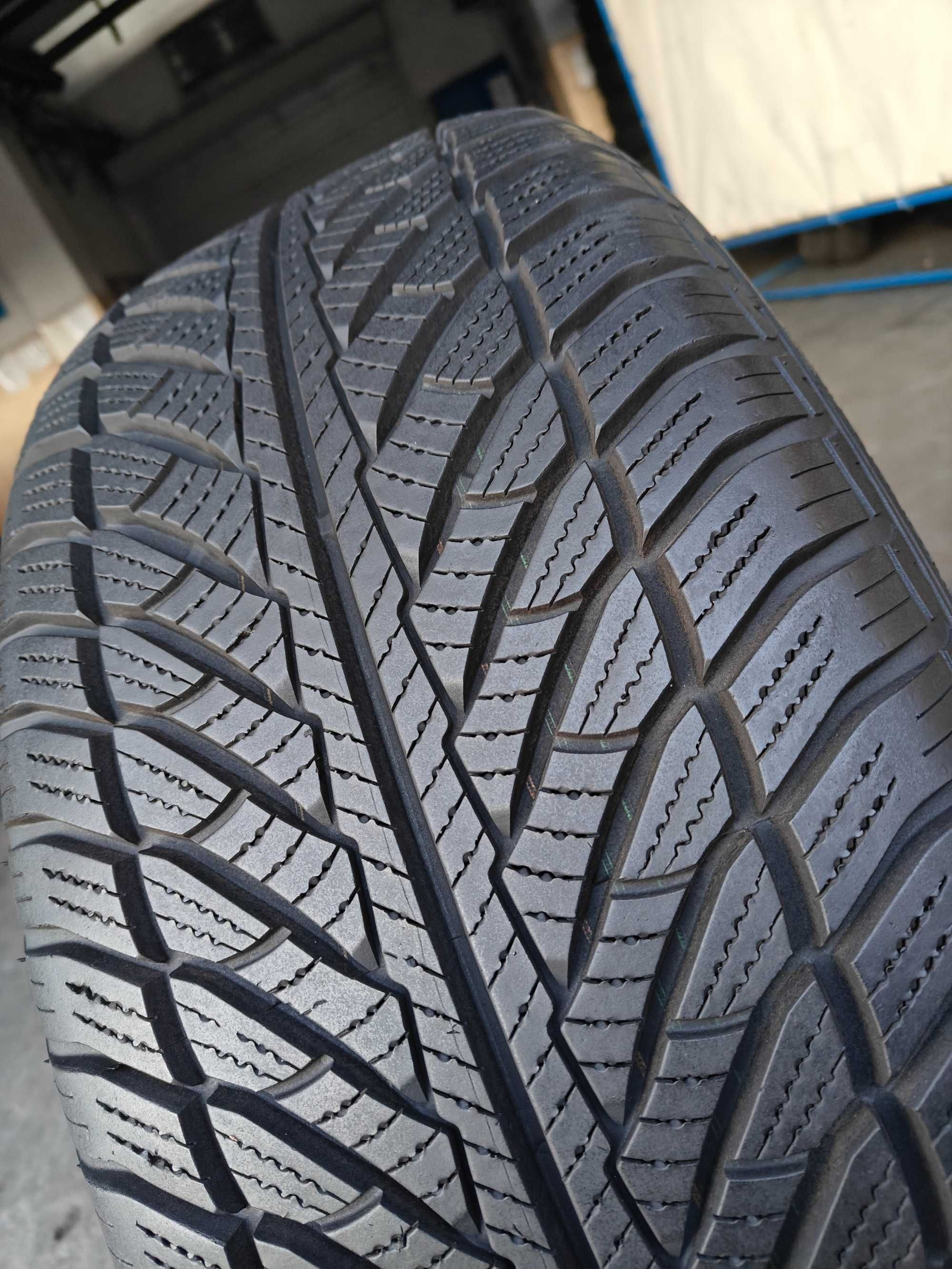 1шт. R19 255 50 шина зимова Goodyear Ultra Grip Wrangler Run Flat