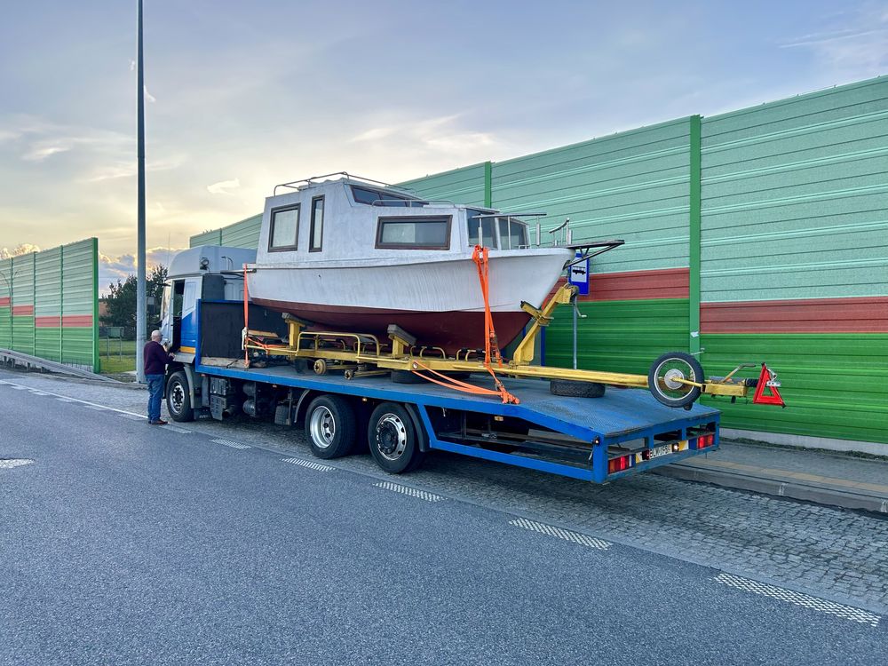 Pomoc drogowa transport maszyn domków kontenerów koparki niskopodwozie