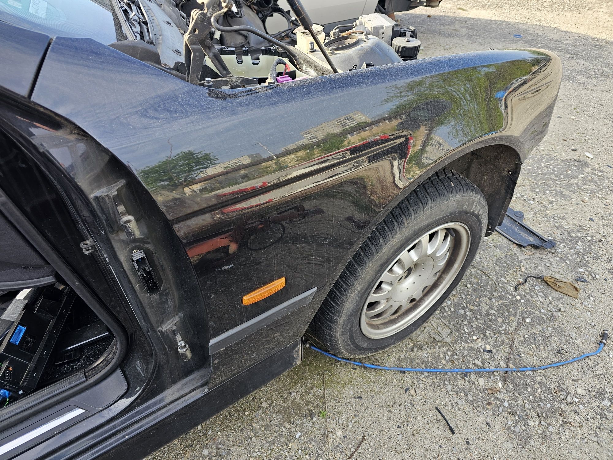 Błotnik prawy przód cosmosschwarz bmw e39