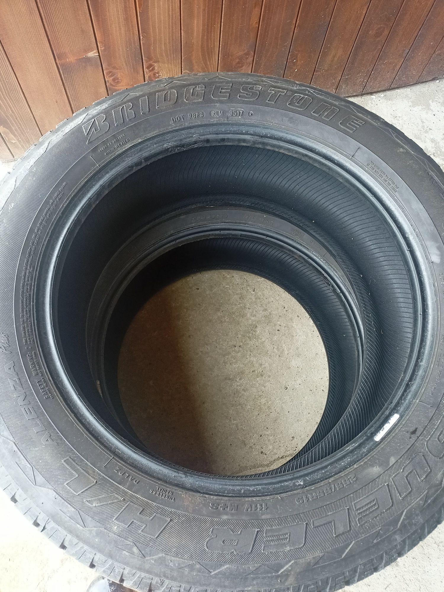 Opony Bridgestone 255/55R19