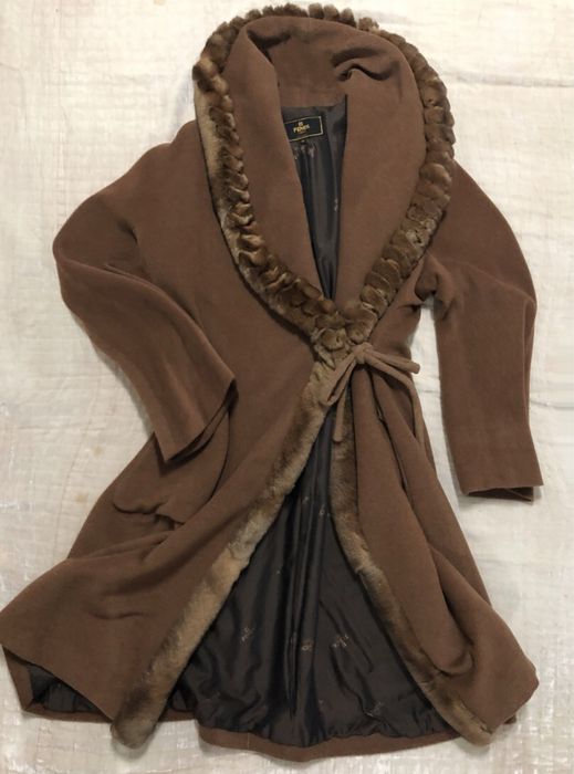 Maxi Coat/Casaco FENDI com detalhes de Chinchilla