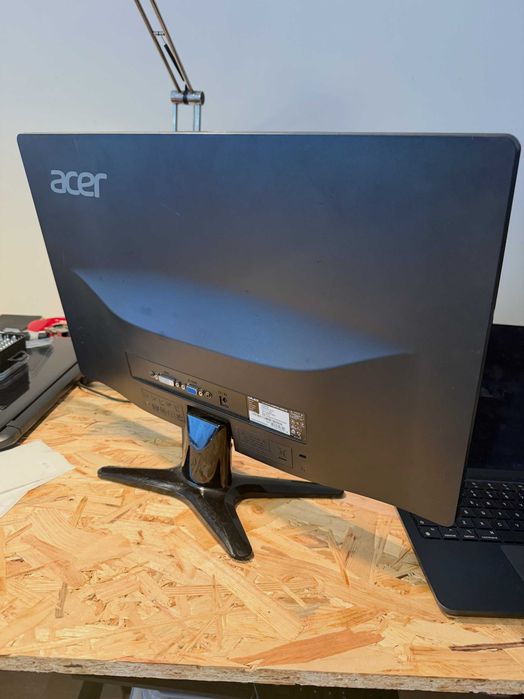 Acer G226HQL 21.5" Full HD Monitor (sem transformador)