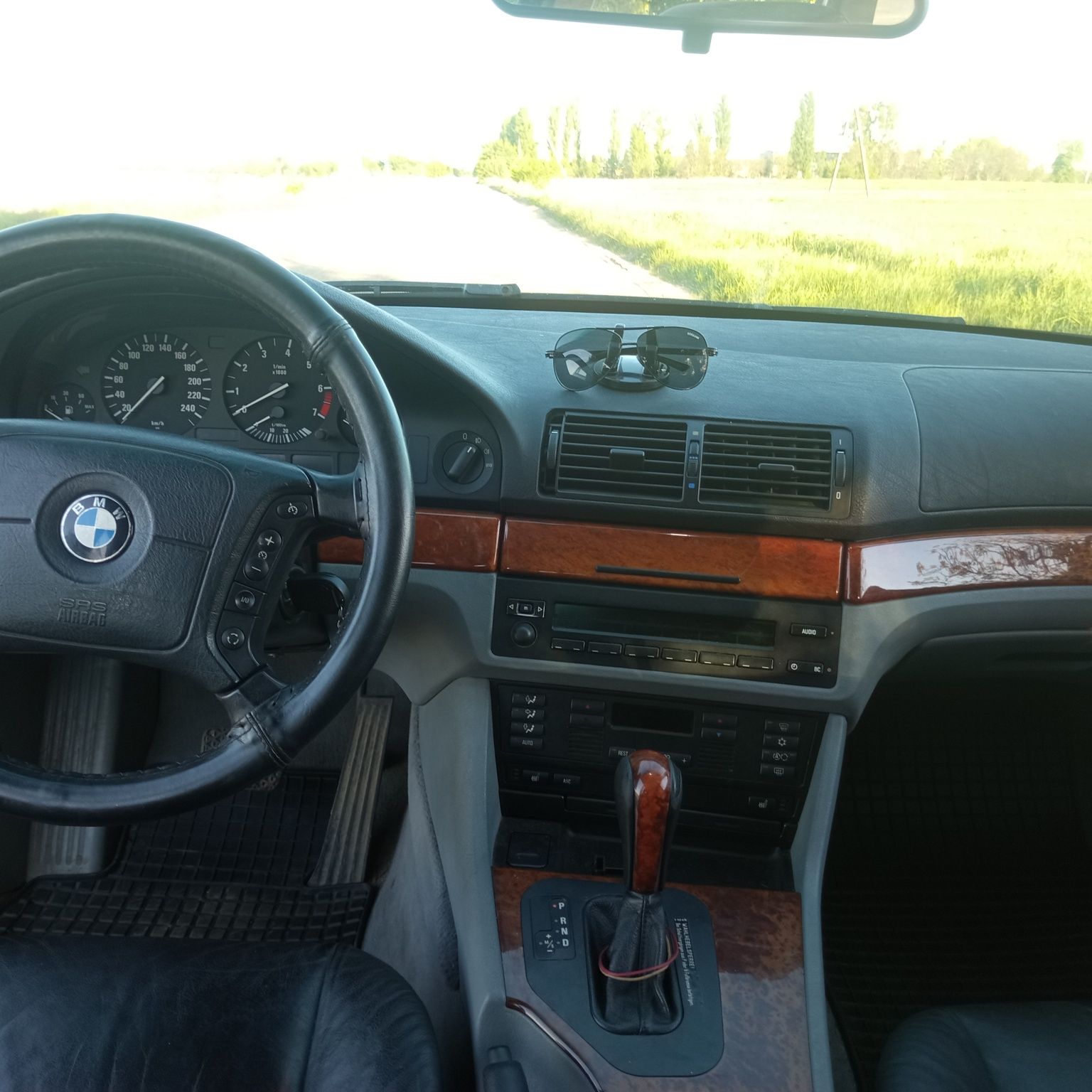 BMW  5 серії е39