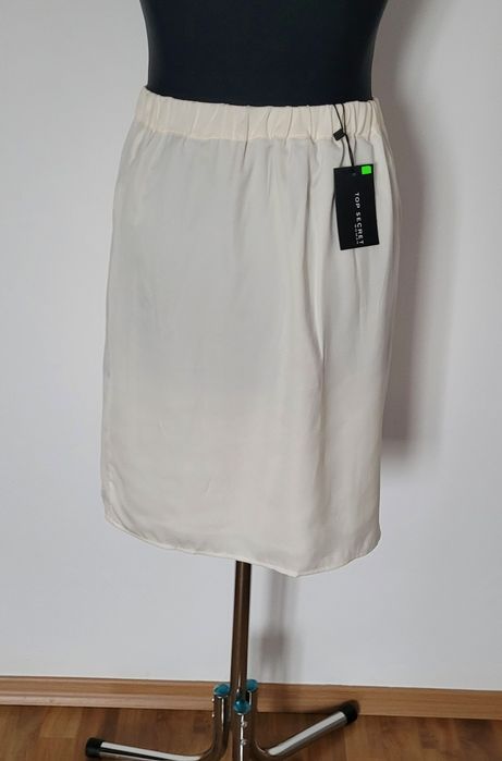 Wyprzedaż Nowa piękna kremowa spódnica damska z zakładką rozm. 42