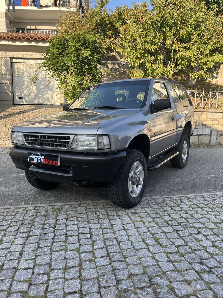 Opel Frontera 2.8