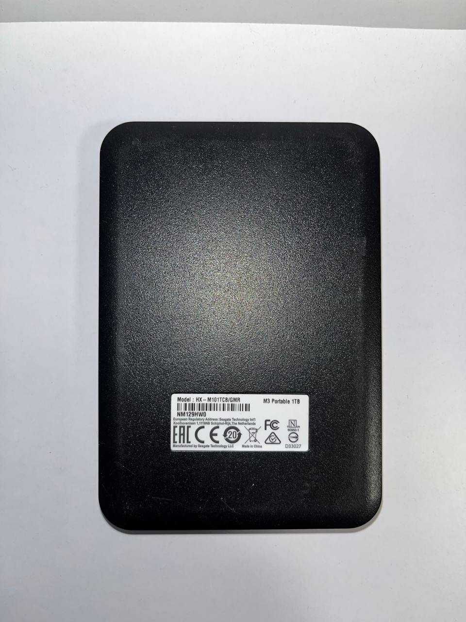 Внешний жесткий диск HDD Maxtor M3 Portable 1TB
