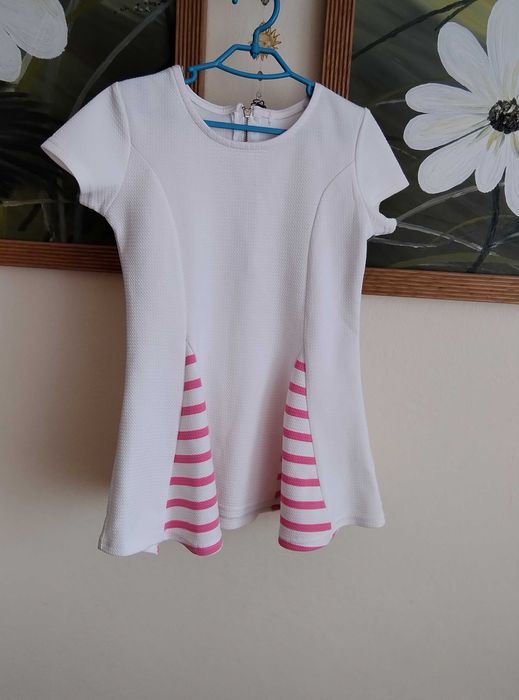 Sukienka dla dziewczynki r.104