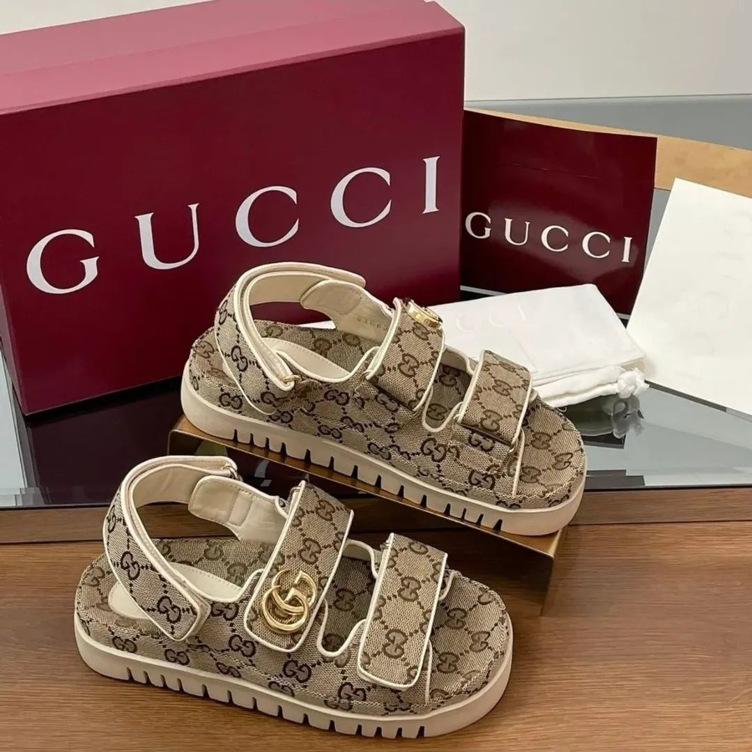 Сандалі Gucci 38