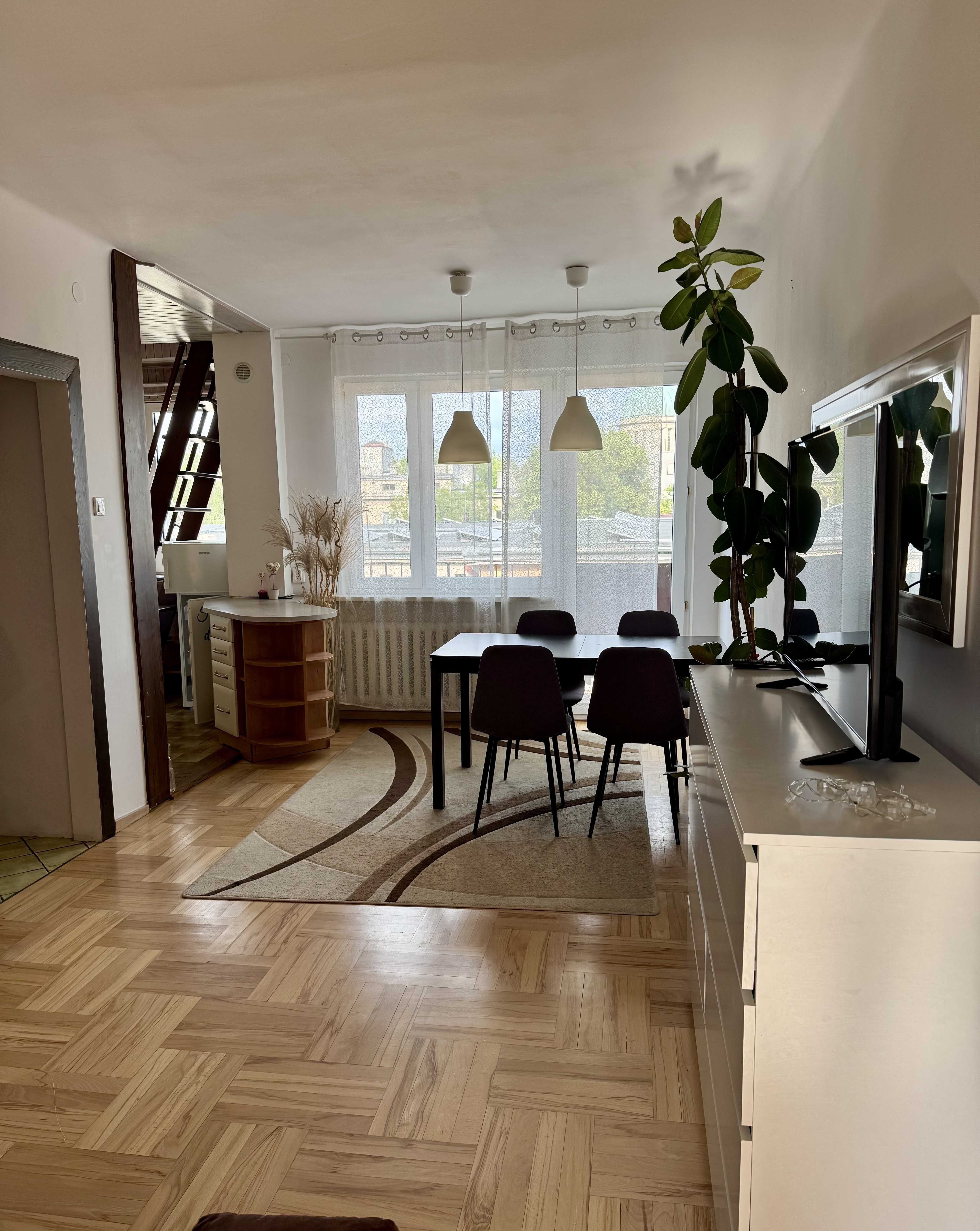 Trzypokojowe mieszkanie w centrum