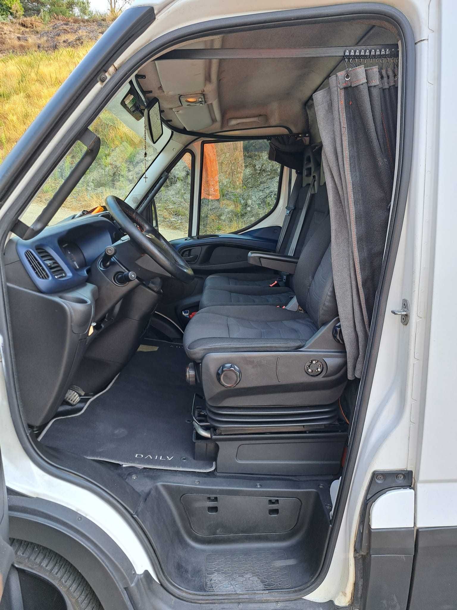 IVECO DAILY 2.3L 136 CH CAIXA AUTOMATICA