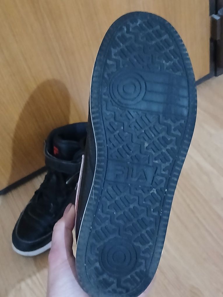 Ténis Bota Fila n. 39 1/2