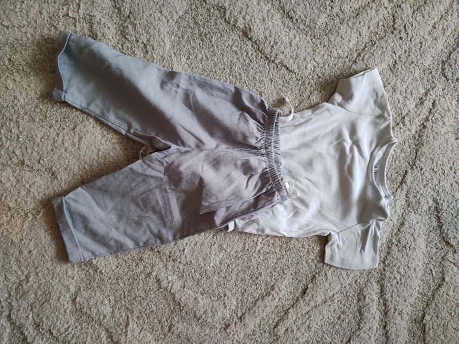 Spodnie szare materiałowe eleganckie na chrzest, body gratis