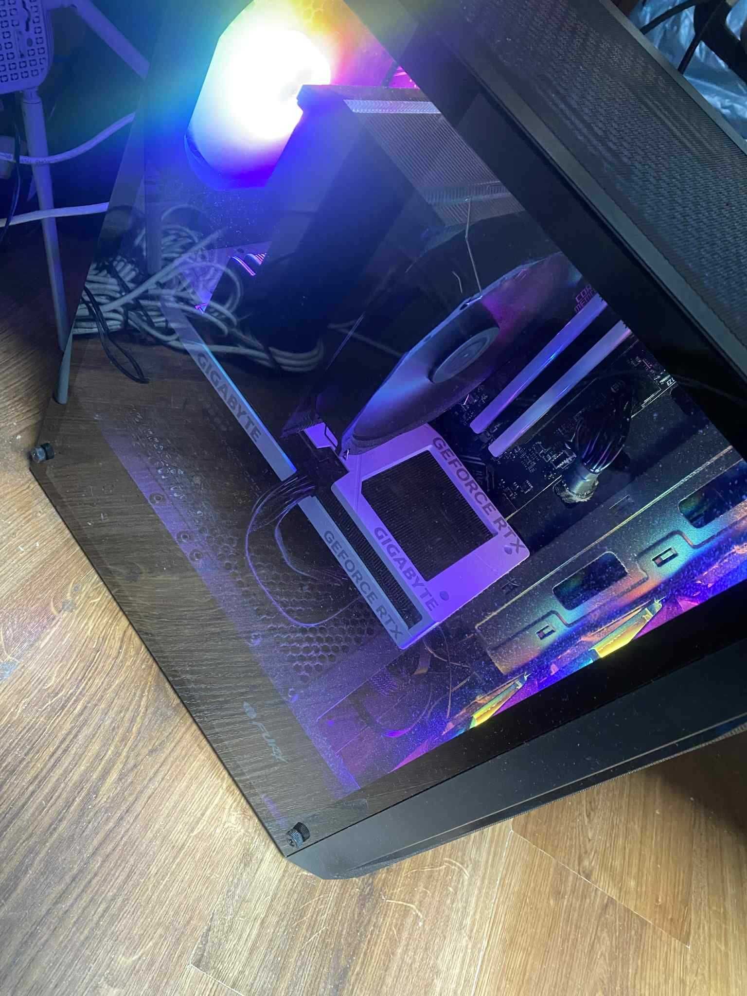 Ryzen 7 9800X3D /  RTX 4060 TI 8 GB DDR6/ PC/Komputer/Gaming/Praca