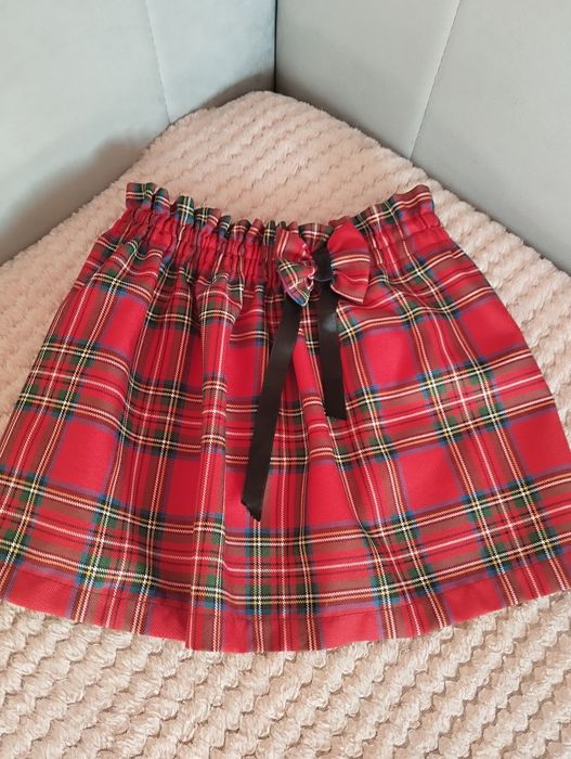 Spódniczka świąteczna r 116/122