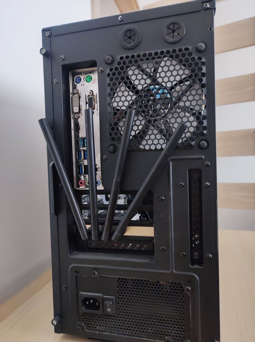 Komputer i5-8600k, 32GB ram, NVMe KC3000, 512GB, Wifi 5G