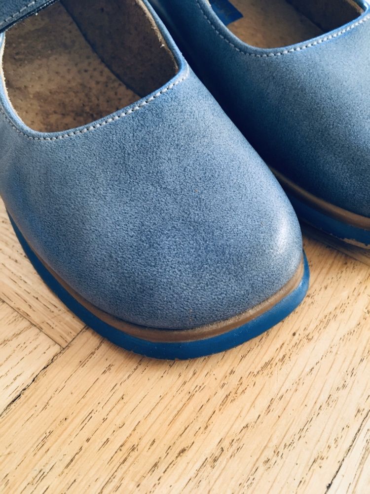 Skorzane buty / sandaly bliźnieta bliźniaków bliźniaczki - Rozmiar 23!