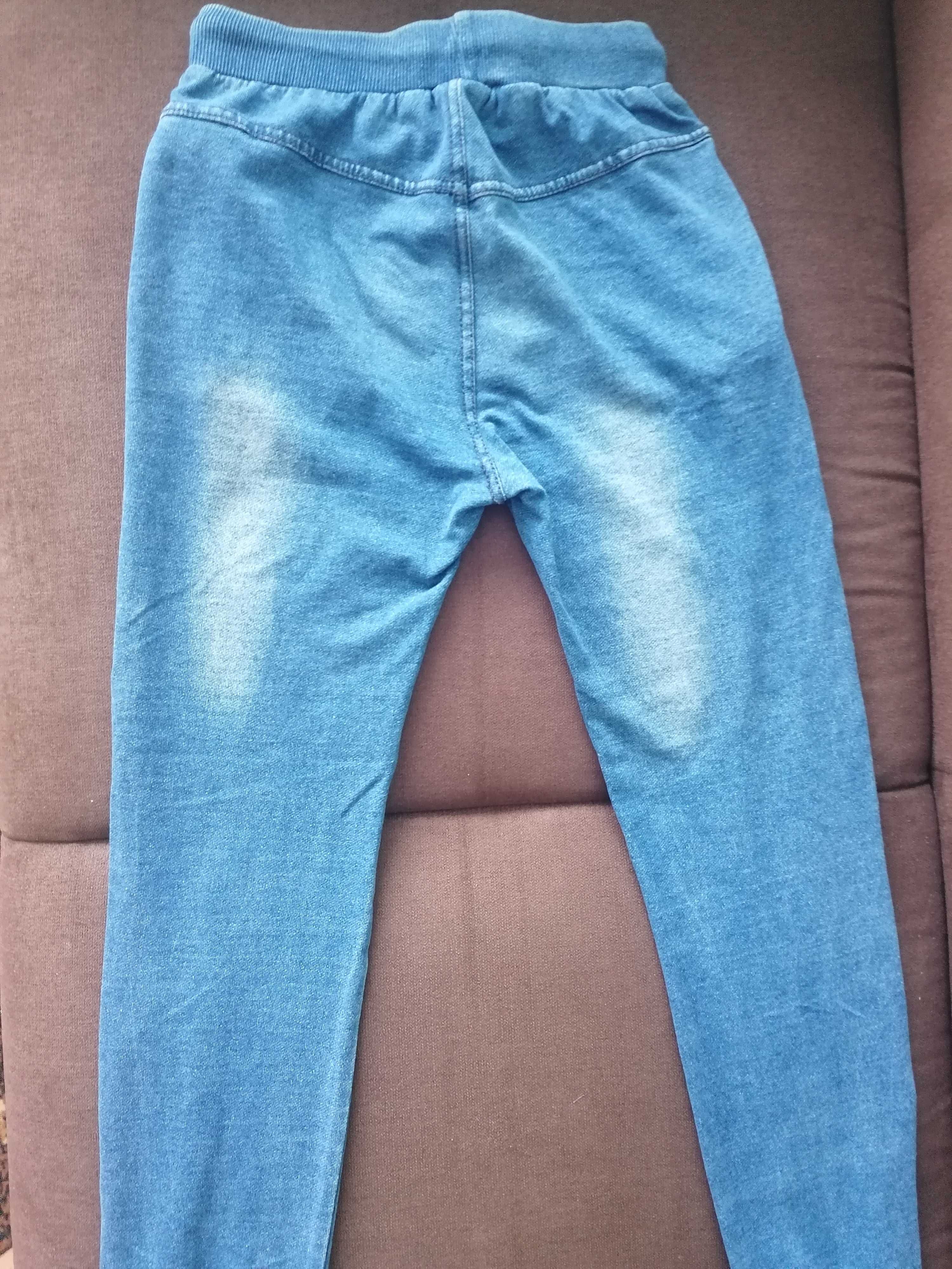 12 zł spodnie dresowe a'la jeans rozm 146