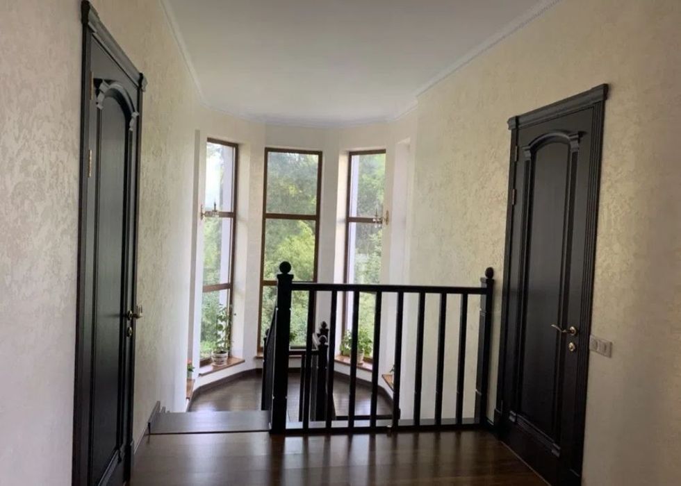 Готовый загородный комплекс с гостевым домом и баней. 500 000 $