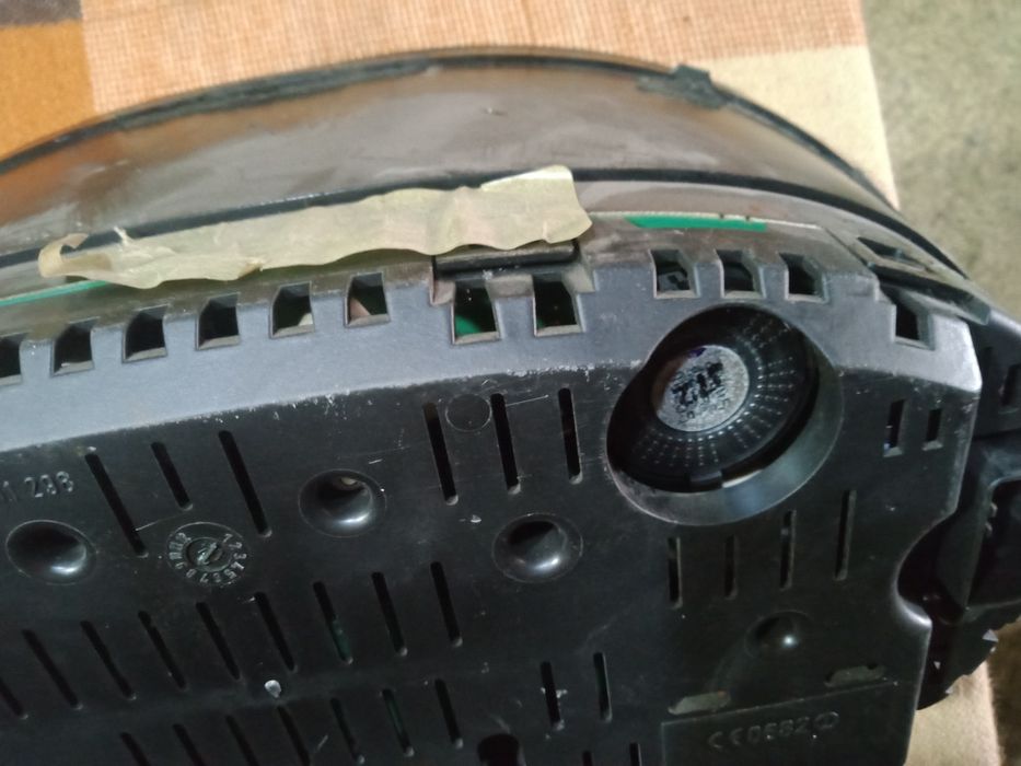 Щиток приборов на ШКОДУ ФАБИЯ 1.4-16 кл,Актавия ТУР