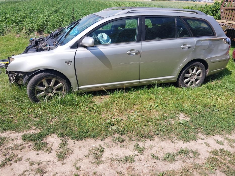 Części toyota avensis t25 2.2 dcat silnik drzwi klapa szyba lusterko