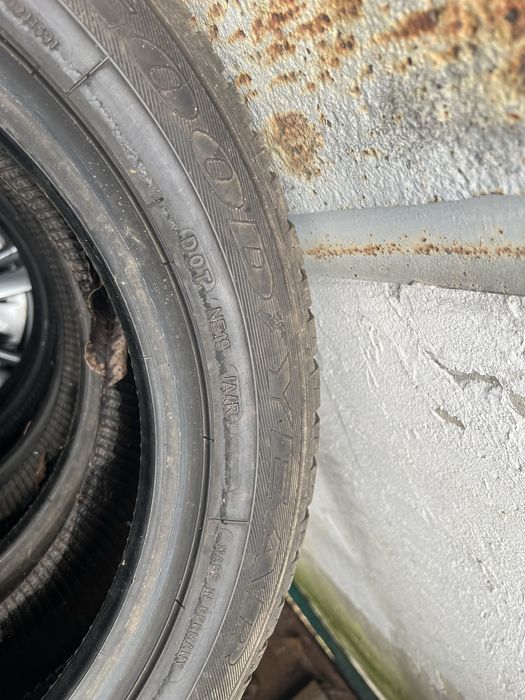 Шини зимові Goodyear 195 55 16