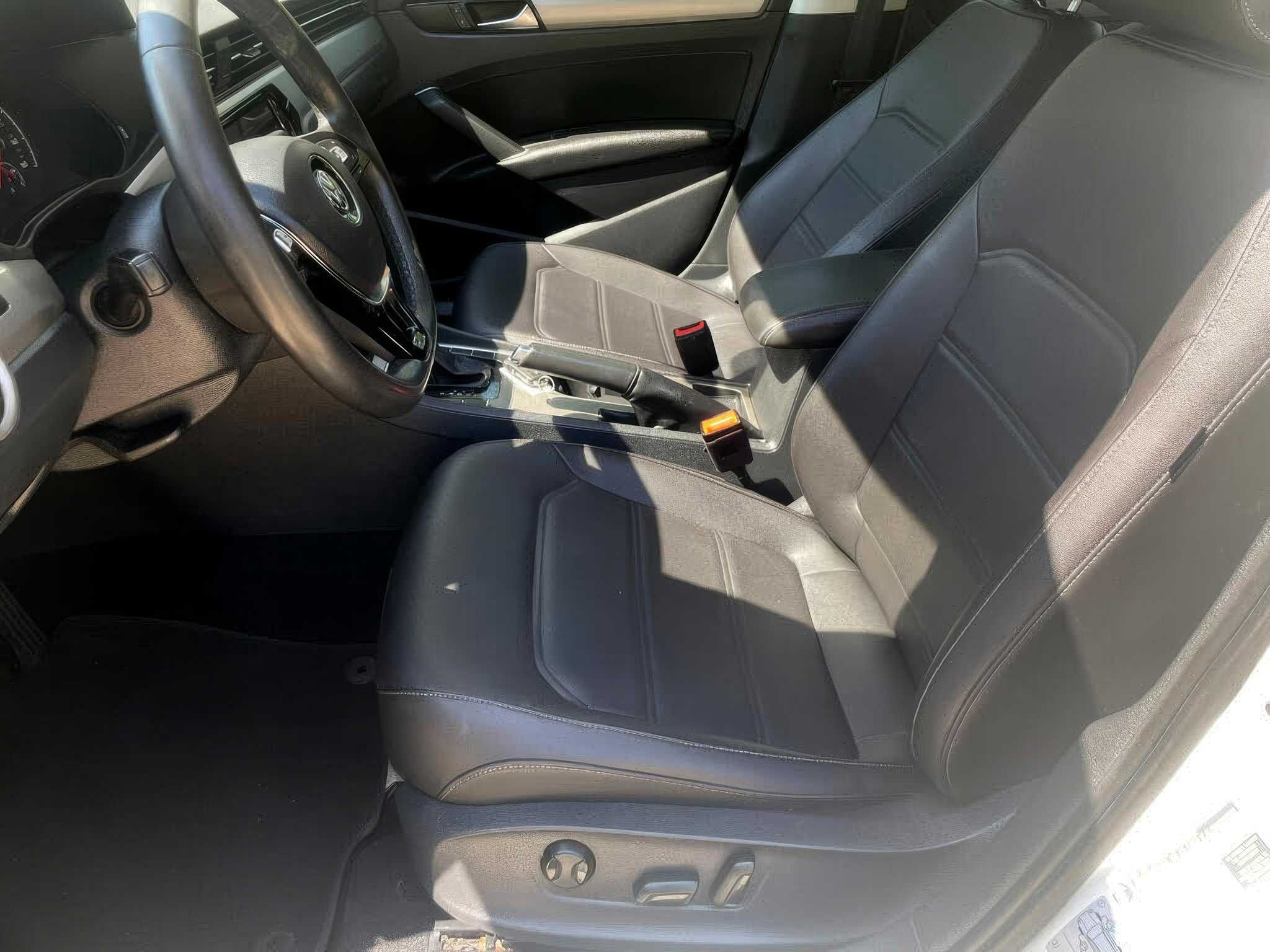 Volkswagen Passat SE 2021