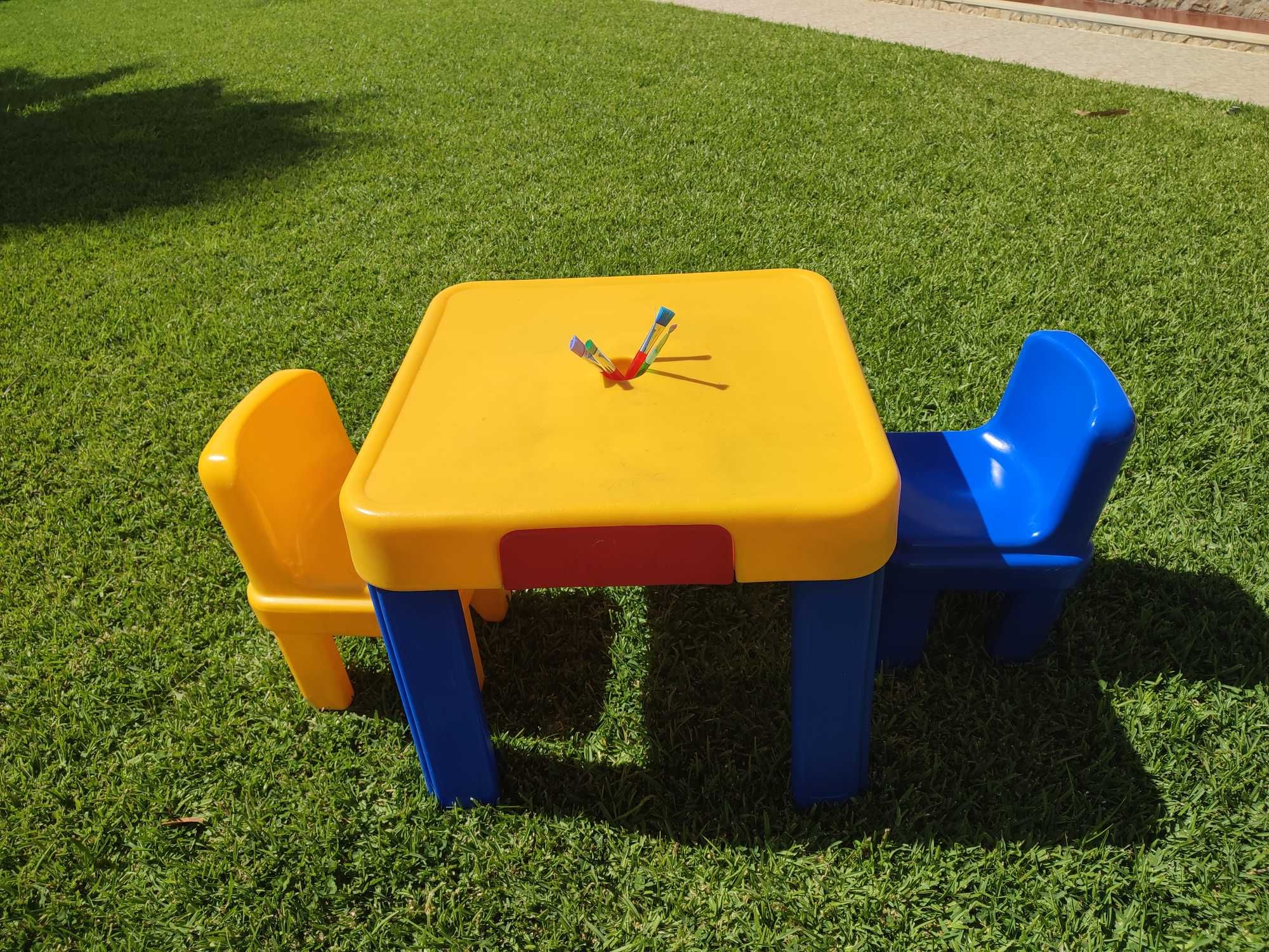 Mesa criança chicco