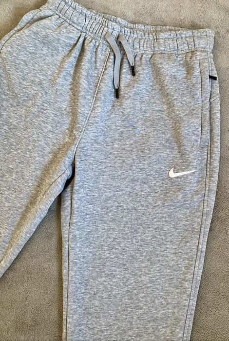 Calça Nike Cinza