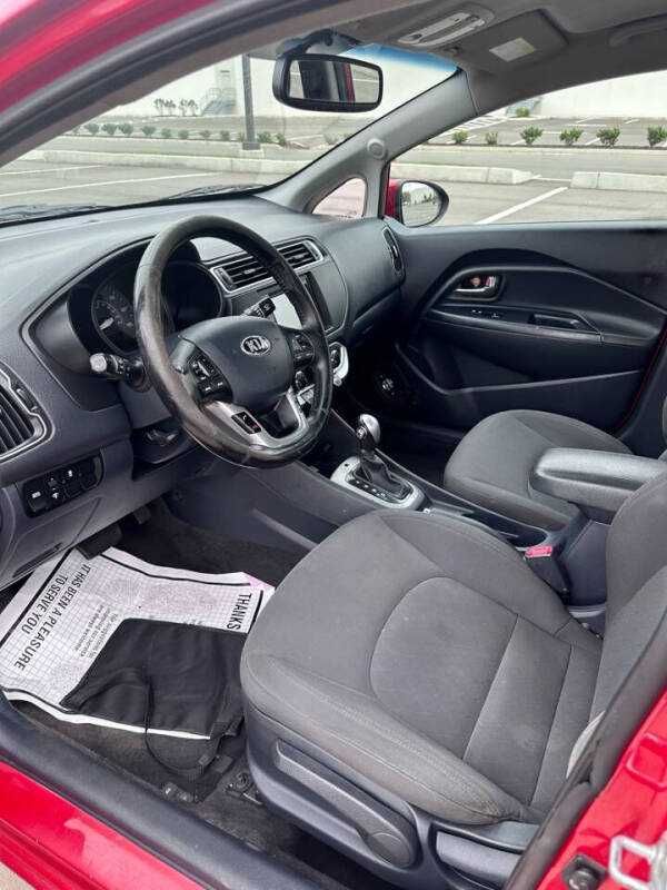 2016 Kia Rio EX Automat