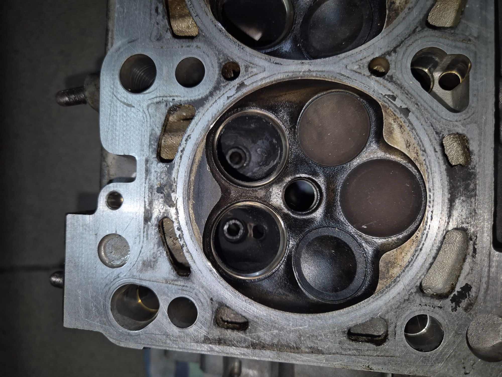 Głowica 1.8t BEX