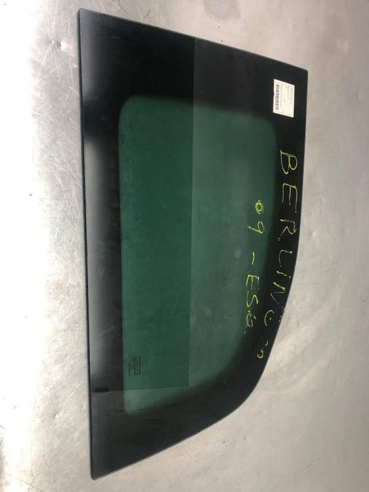 Vidro do painel trás esquerdo CITROËN Berlingo (B9)