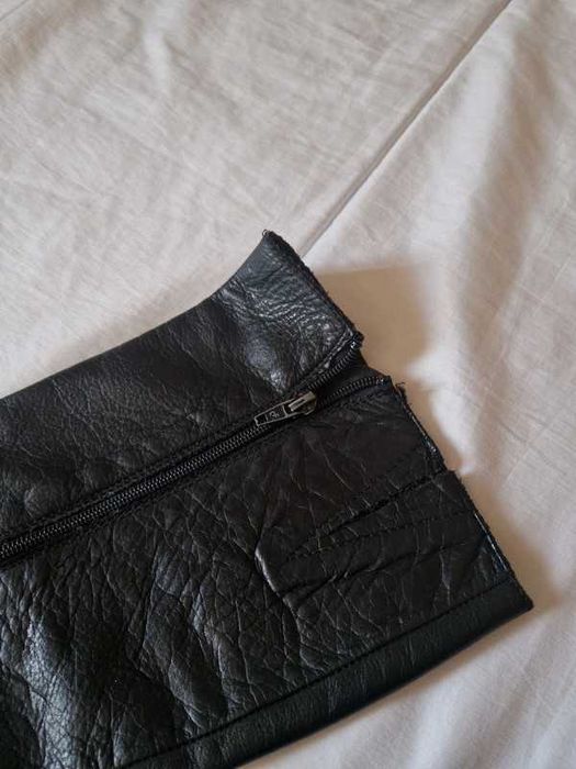 Bota preta cano alto