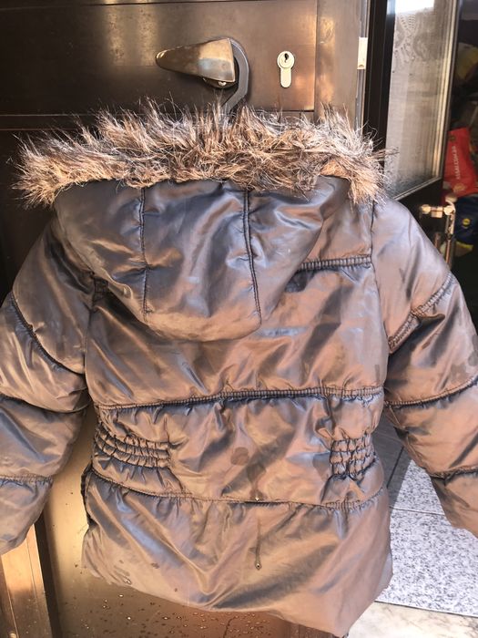 Kispo para crianca dos 4 a 5 anos de cot preto