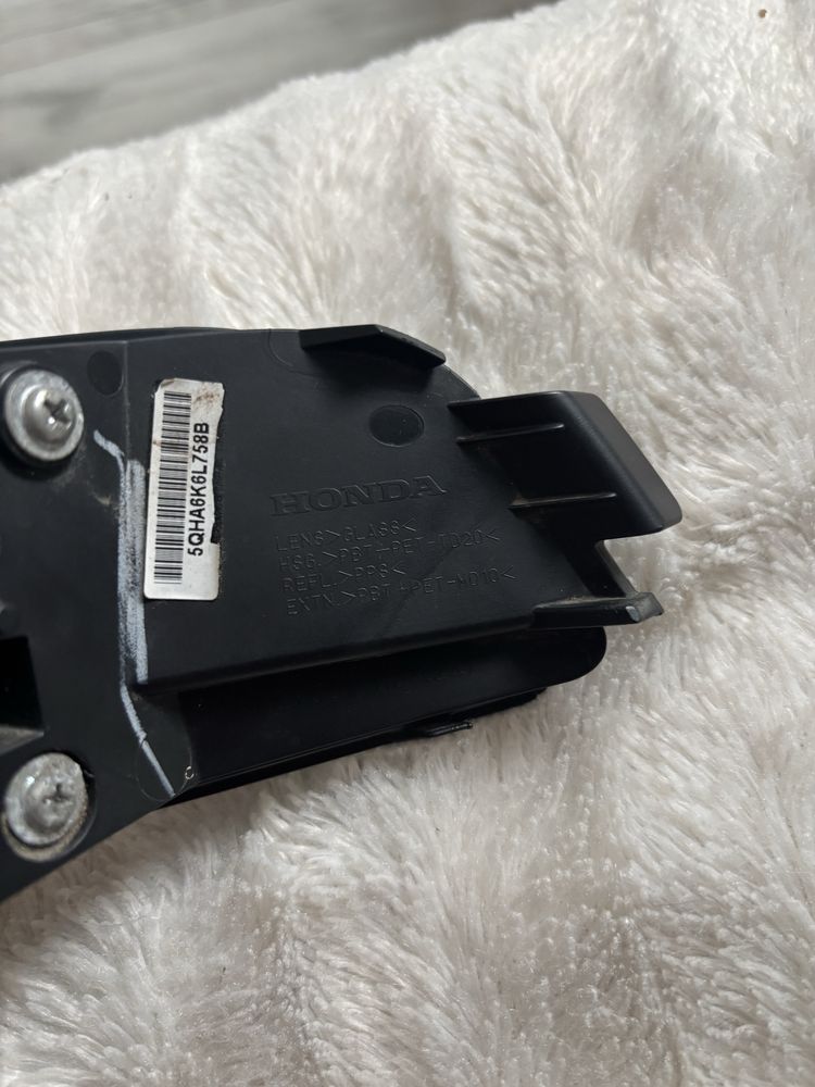Honda CRV halogen lampa przeciwmgielna prawa