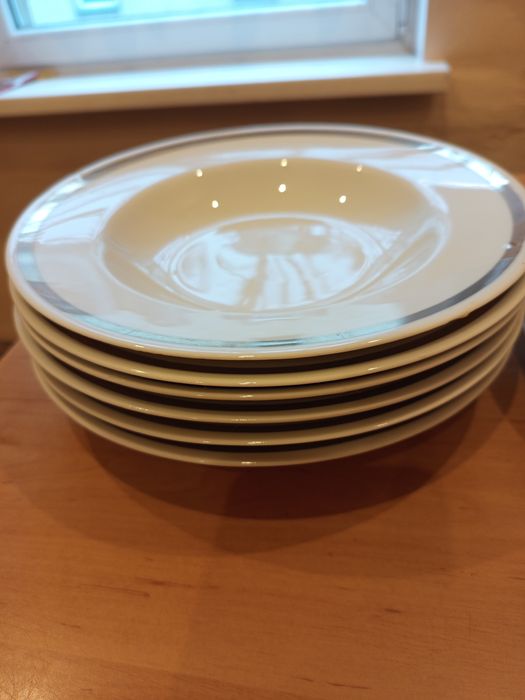 Zestaw talerzy obiadowych