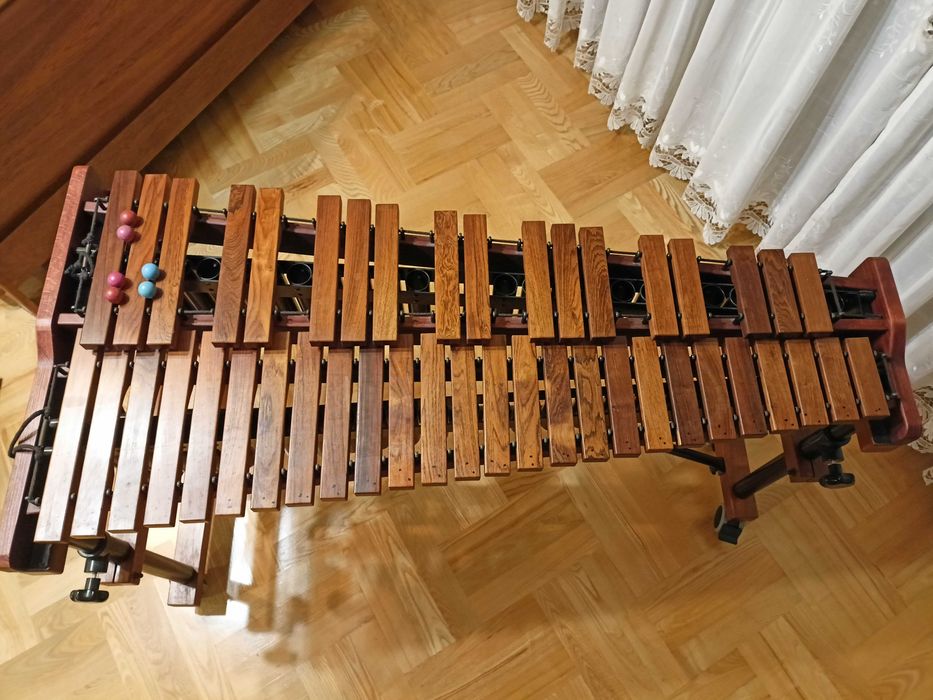 Ksylofon / marimba , koncertowy, profesjonalny, ruchomy-solidny statyw
