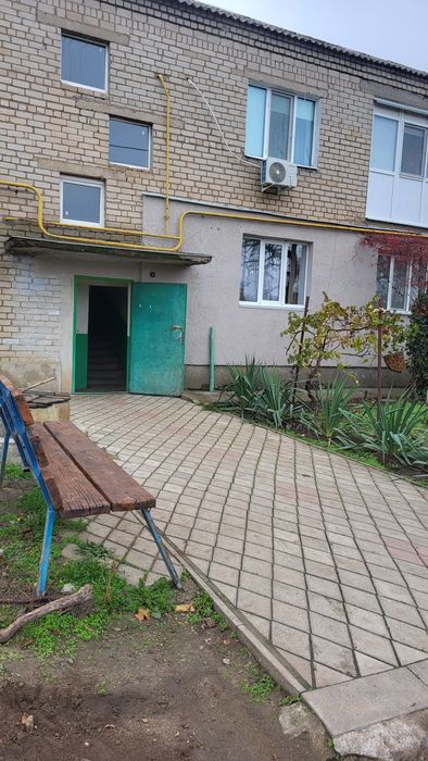 Продаю 2 квартиру з автономним опаленням і гаражем