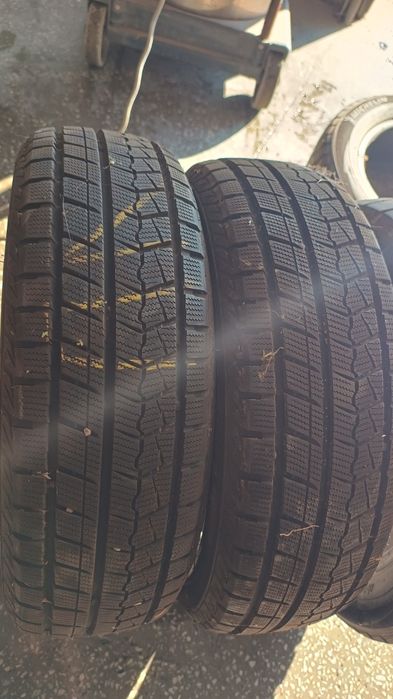 Резина, шини 185/60r15.