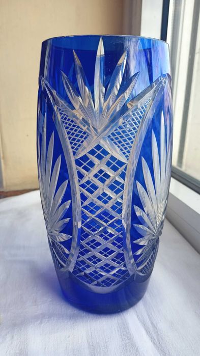 Wazon kryształowy lazurowany kobaltowy szlifowany Irena Inowrocław